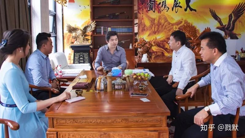 龙华区文创协会龚洪流会长一行莅临我司视察指导工作