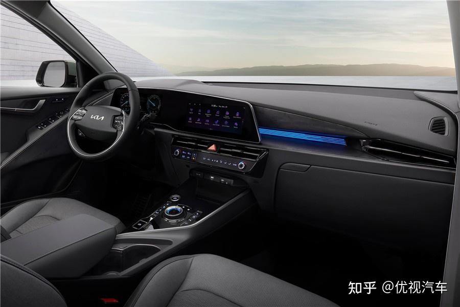 起亚全新一代极睿发布颜值在线内饰科技提供三种动力可选