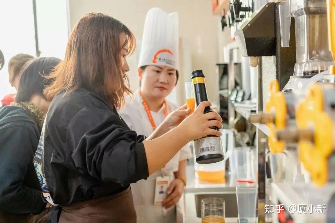 喝奶茶的你立功了调饮师成为2021国家三部门联合发布18个新职业之一
