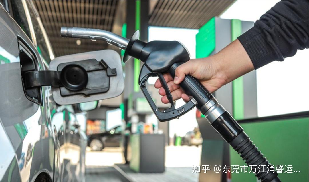 92、95、98汽油到底怎么选?保养车轮胎、雨刮、挡风玻璃等配件需注意什么?后视镜黄金调节法则,自驾游等冷知识
