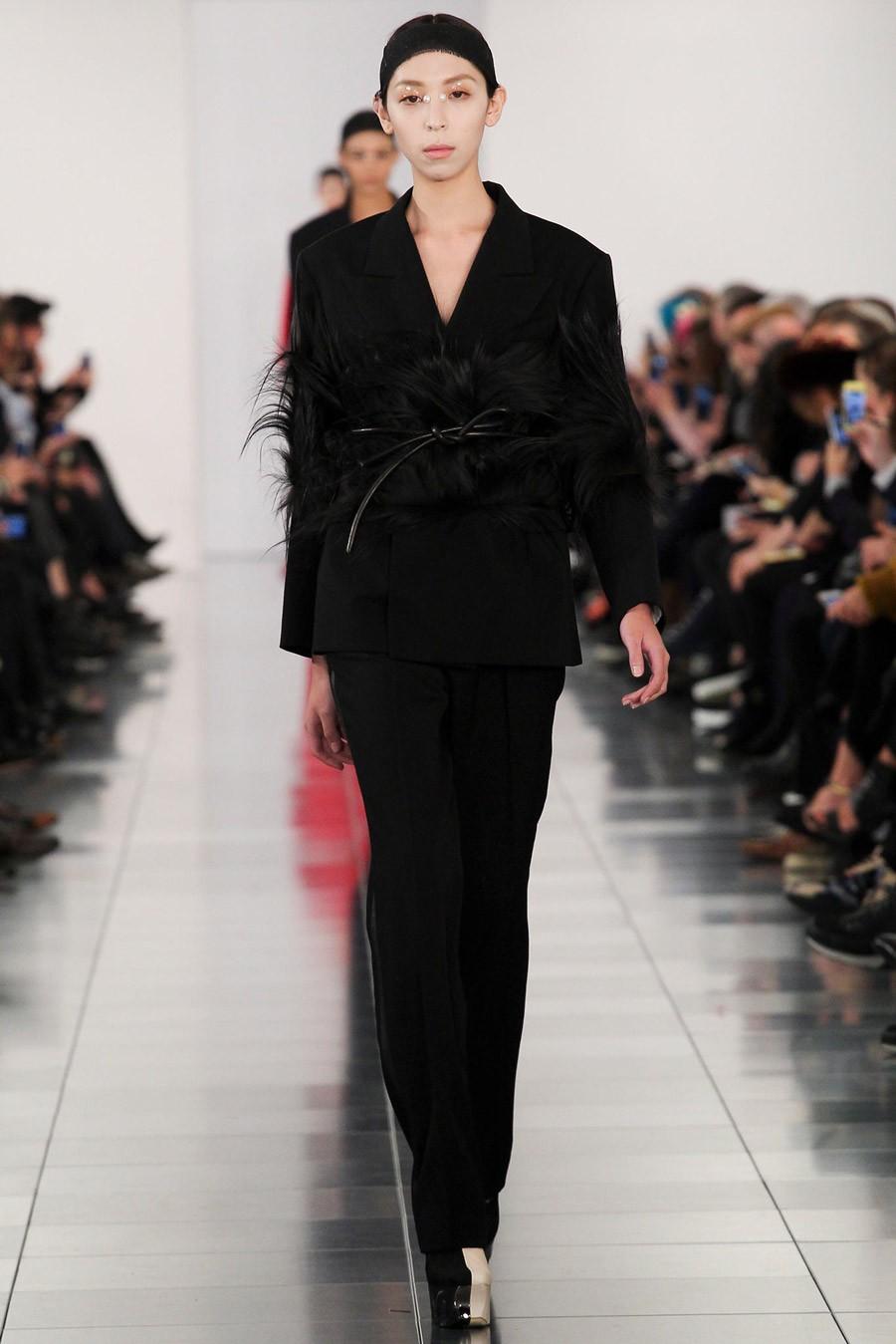 高定海盗爷强势回归maisonmartinmargiela首场高级定制秀完美落幕