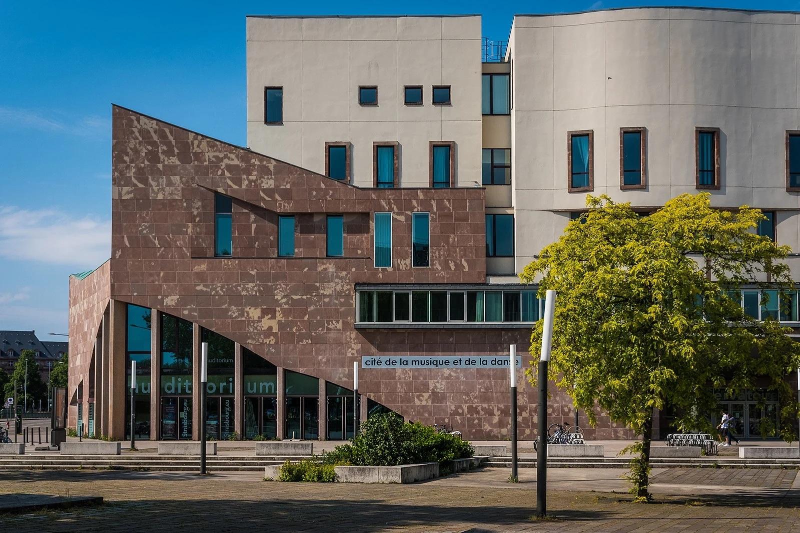 絮絮叨叨一年法国这间音乐学院终于开考了