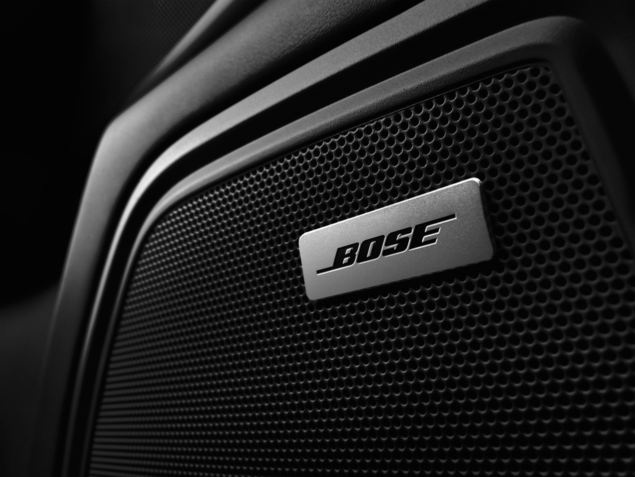 bose汽车音响帮您把车内声音管起来