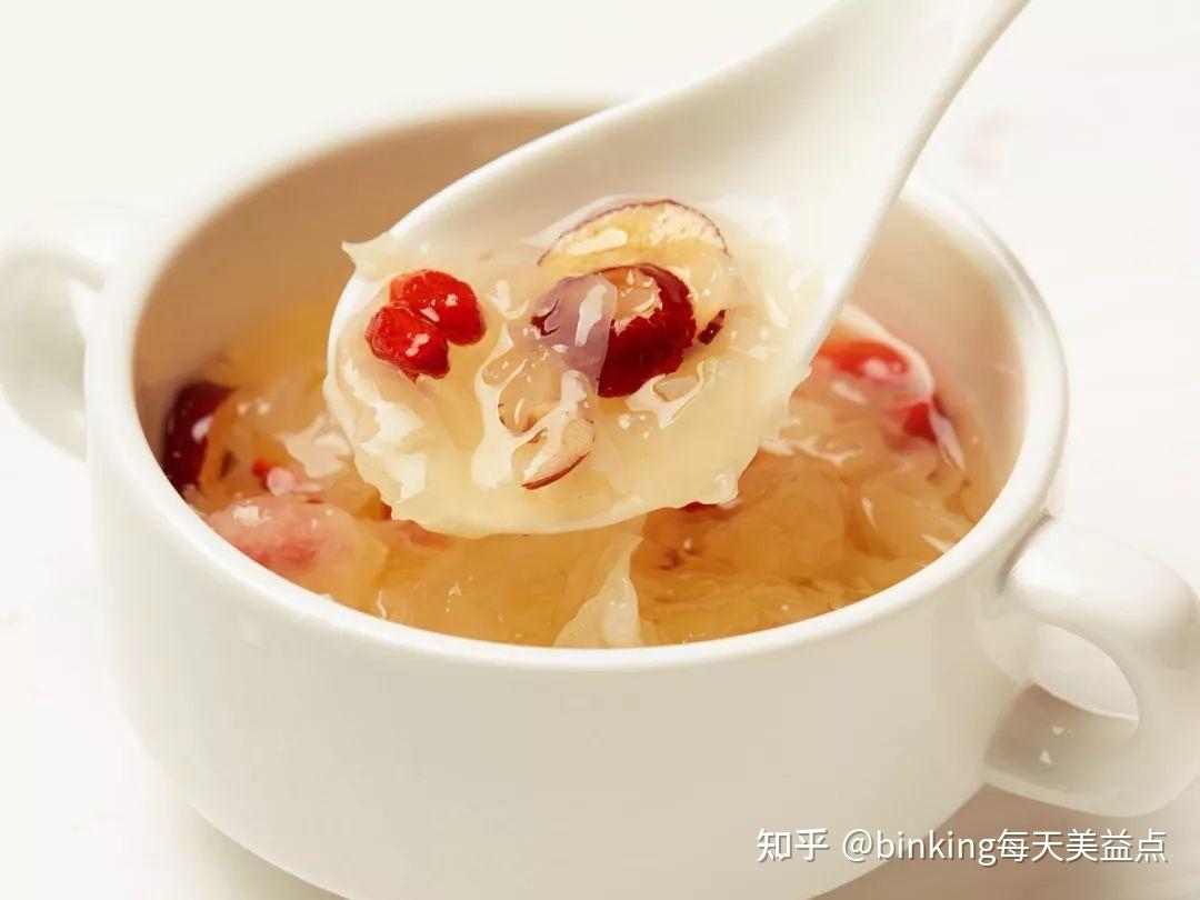 水果银耳羹怎么做_水果银耳羹的做法_Amy刘小咪_豆果美食