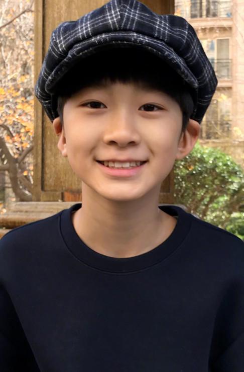 张亮儿子天天迎来10岁生日9岁森碟接连4年为他送上生日祝福