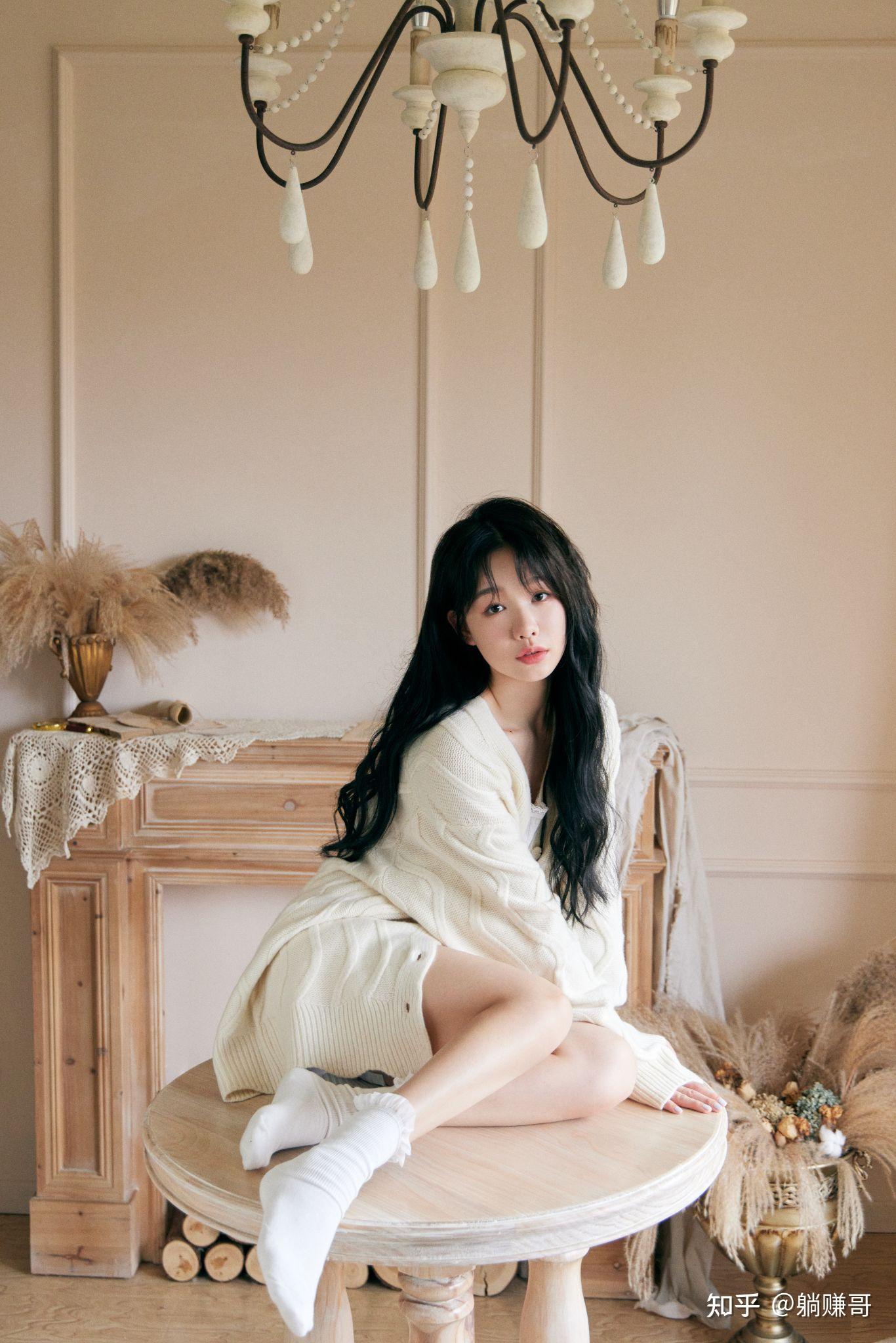 徐梦洁美腿玉足壁纸