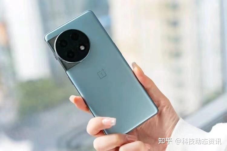 16gb512gb骁龙8芯片索尼imx8905000mah跌至2399元