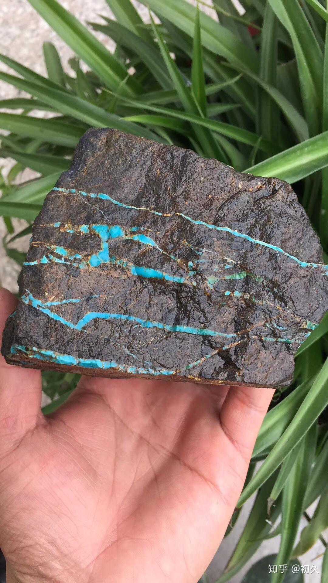 绿松石矿层分布