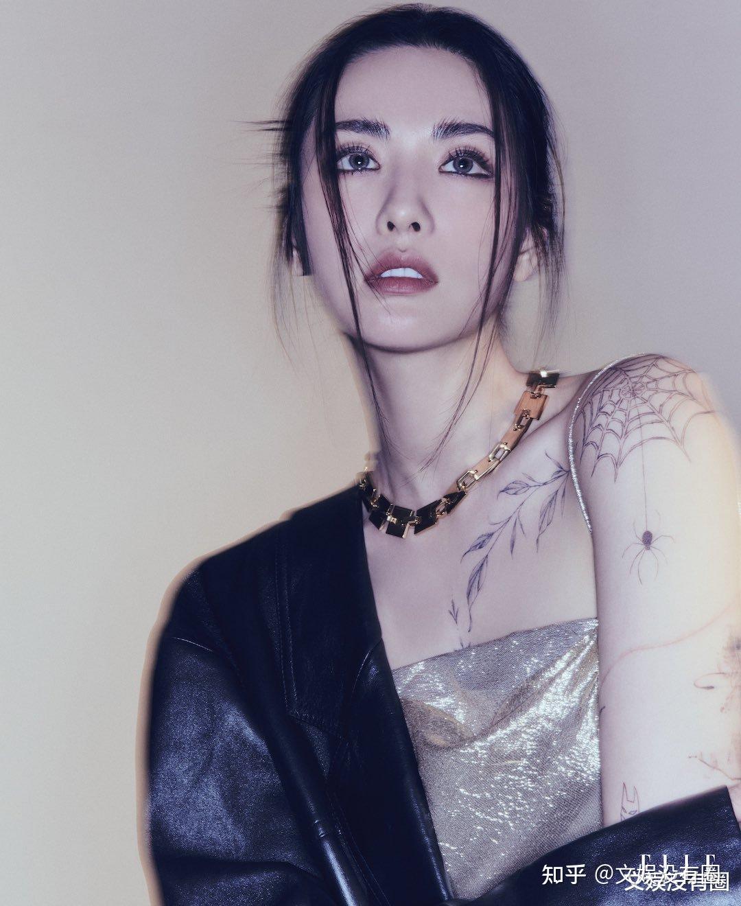 前"世首美"nana林珍娜登《elle》封面,大秀美背,纹身 - 知乎