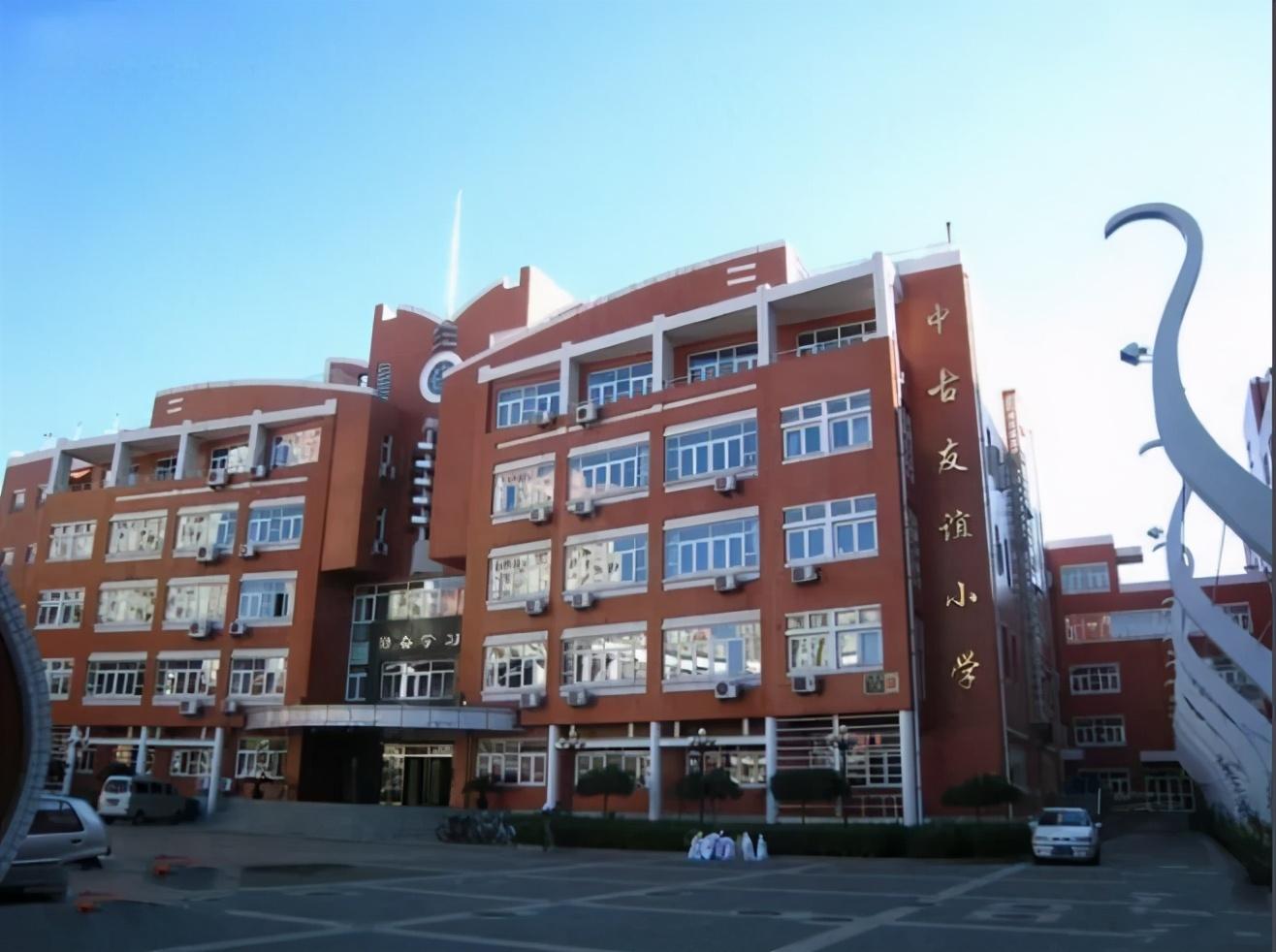 月坛南街85号 巴黎公寓 252㎡2100万 中古友谊小学 - 知乎