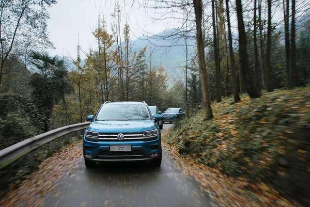 大众这款suv,能跑山路能越野,价格还不到20万