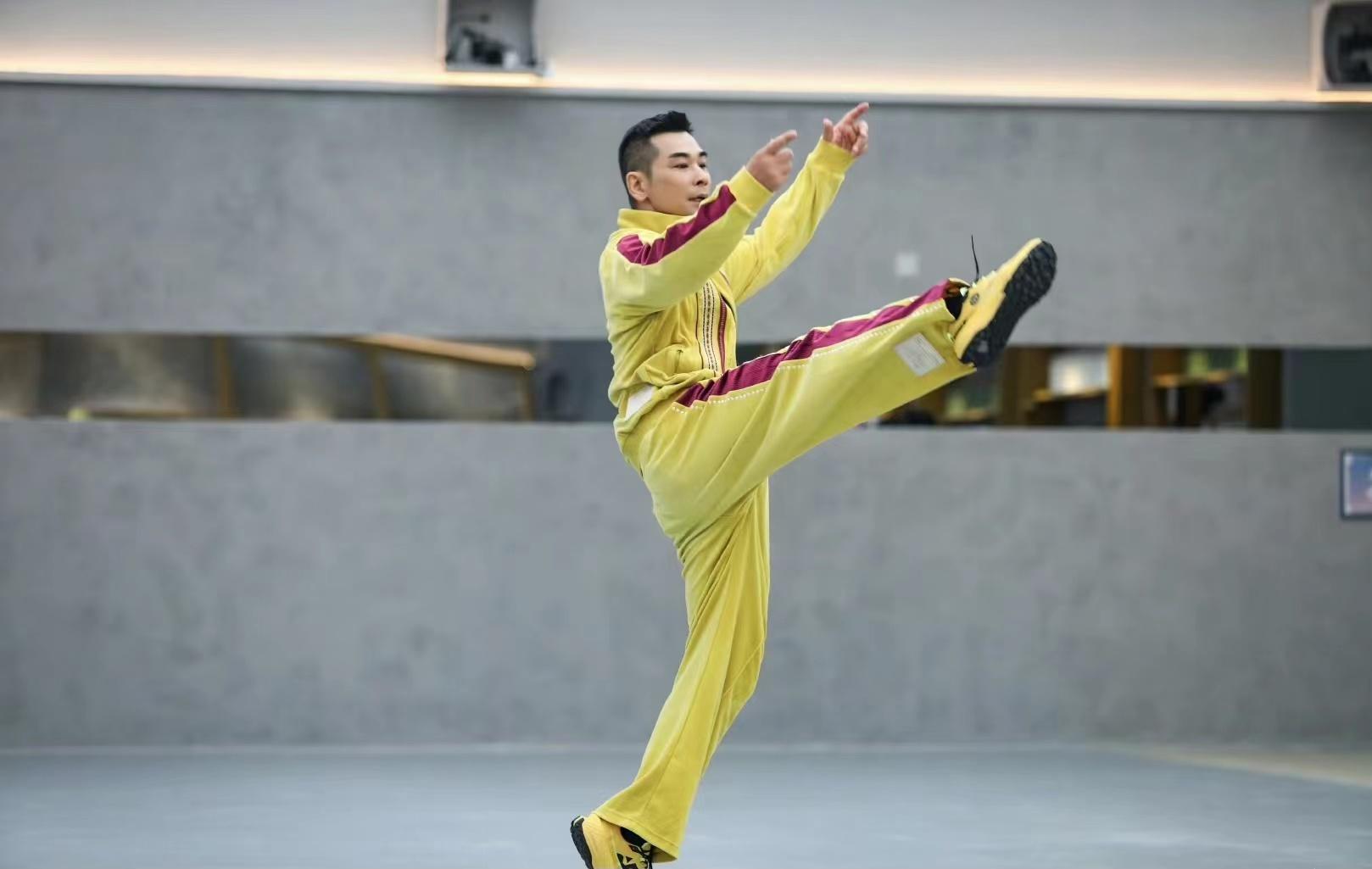 新综艺《来者何人》首播不利,差评一片扑街无疑,你是否有同感? - 知乎