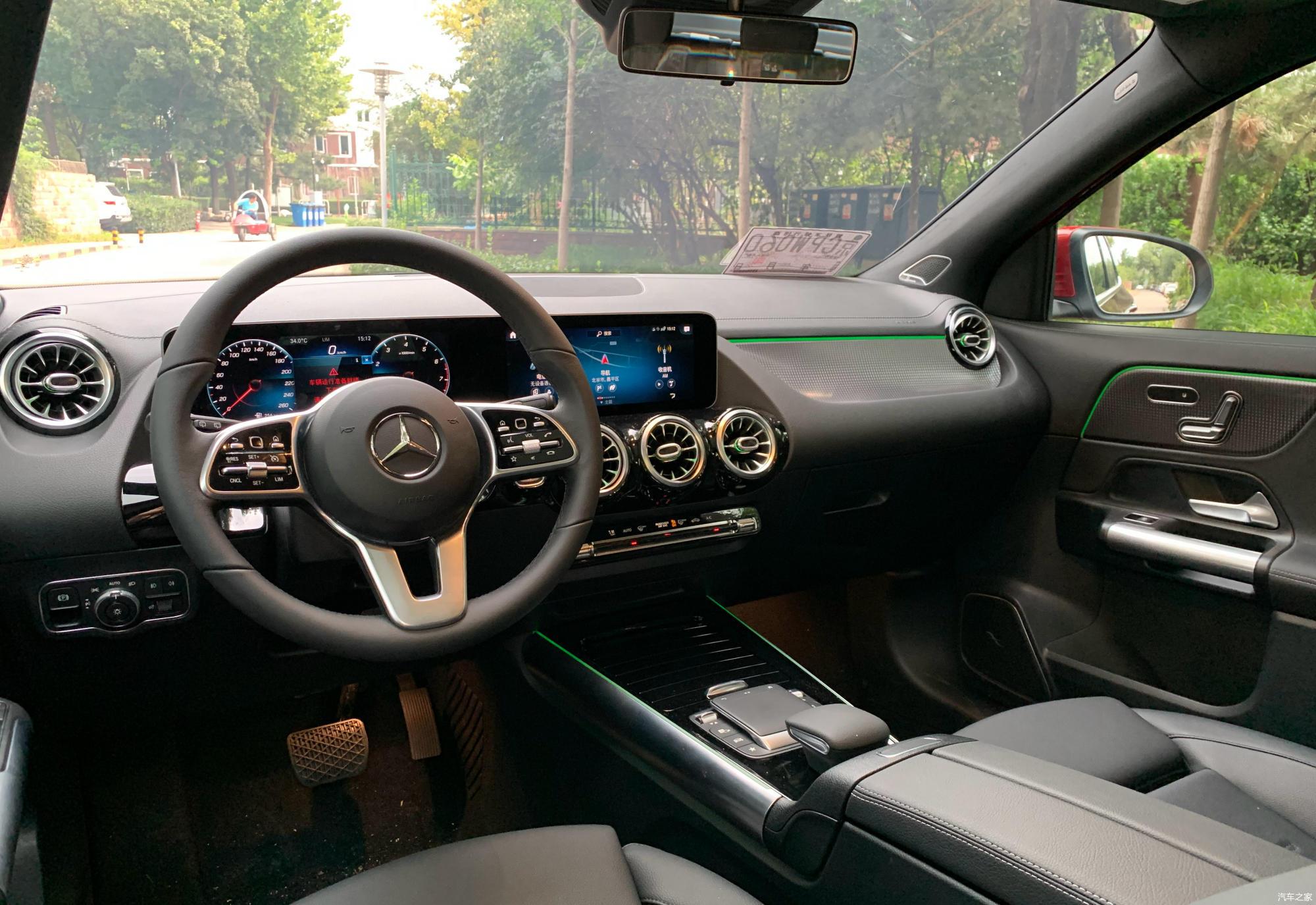 街头实拍2020款奔驰gla现身国六13t7dct颜值在线