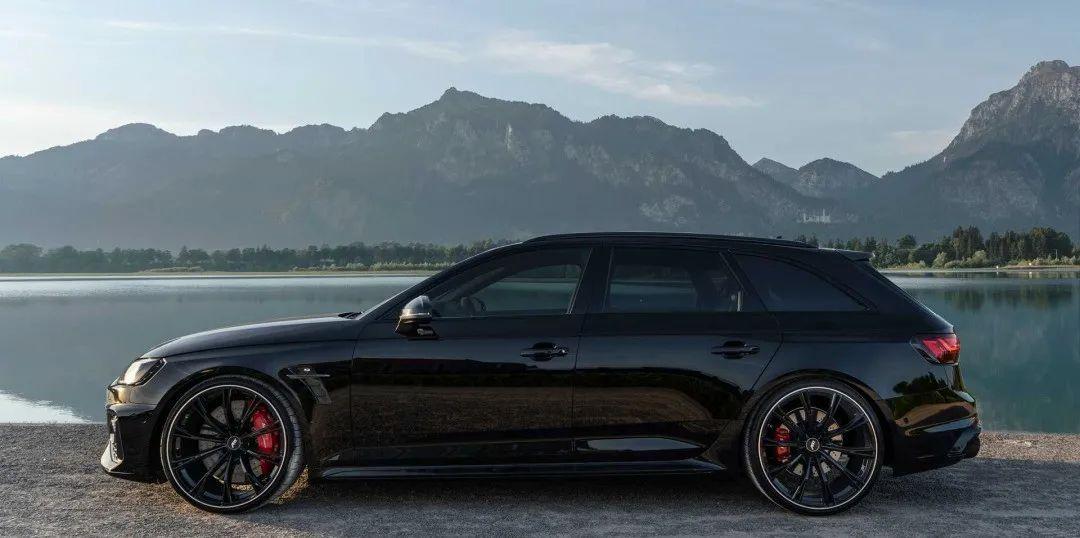 abt操刀黑武士2020款rs4,523马力,3.55秒破百