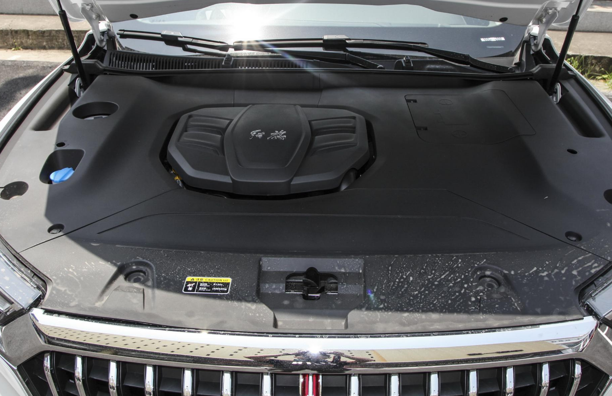 对于四驱版本的红旗hs5无论哪一款车型都值得入手