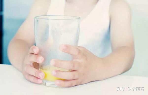 秋季护肤保养_秋季护肤小窍门_秋季护肤短信