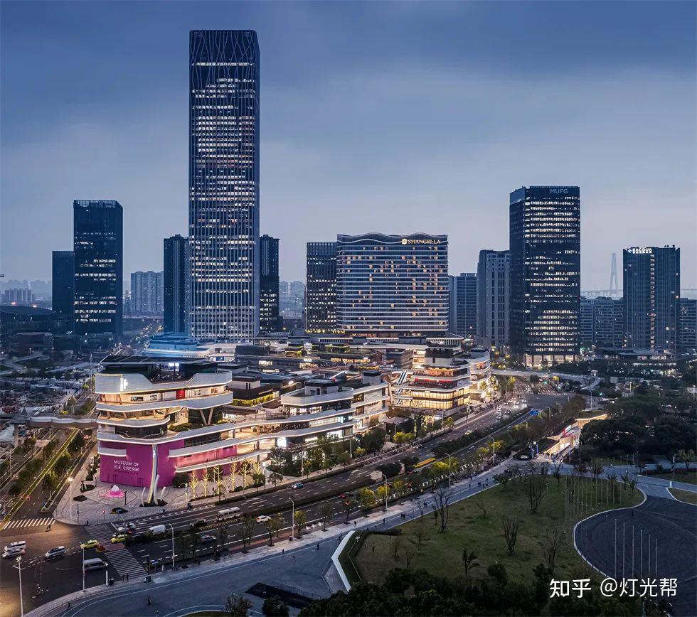 上海前滩太古里，流动的光影定格商业空间的高级美！ - 知乎