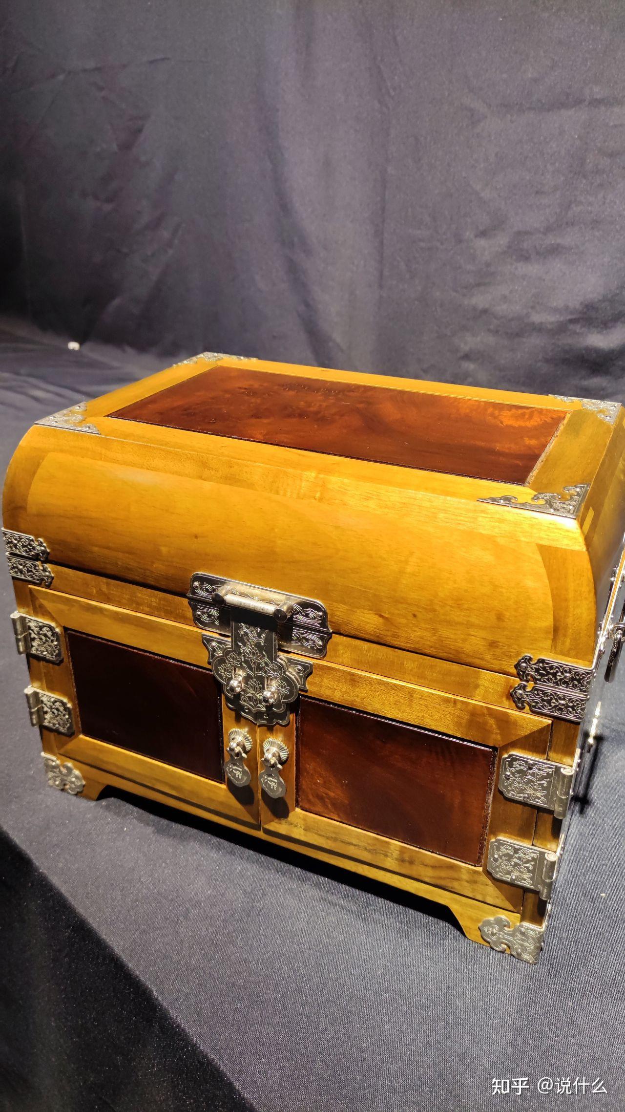 金丝楠瘿木首饰盒