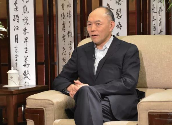 霍震寰因此,对于家族企业的未来,霍震寰家似乎更有话语权.