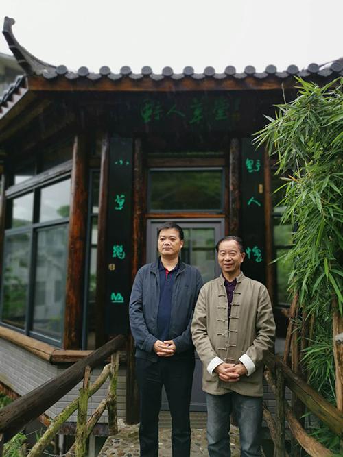 刘湘之访葡萄唐剥去银霜葡萄鲜