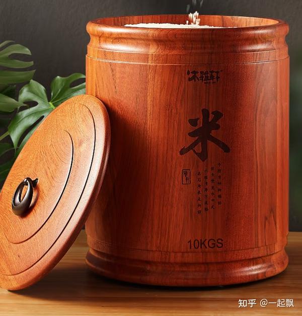 这款米桶选材南美花梨木,学名:李叶苏木产自巴西雨林色泽红润,硬度高
