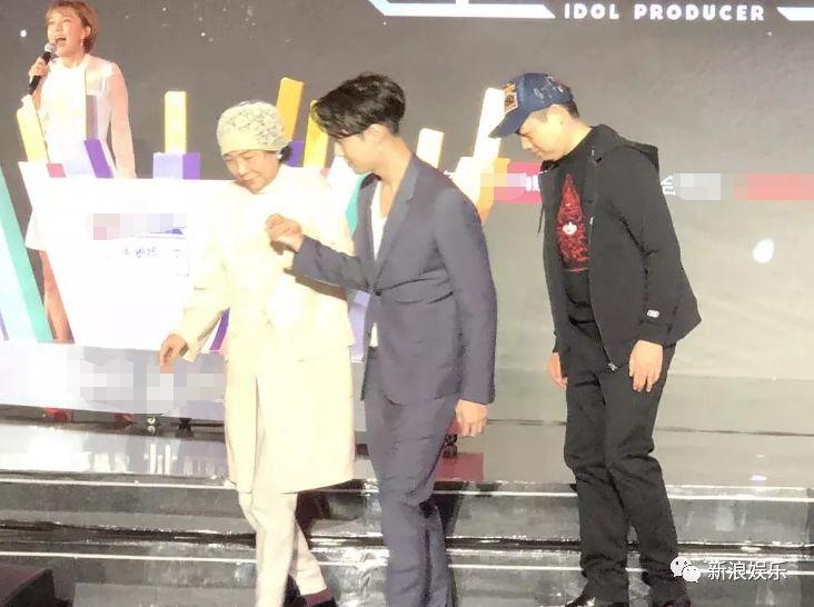 恋爱实锤了?这经纪人也是有故事的人-跟经纪人传绯闻的男明星