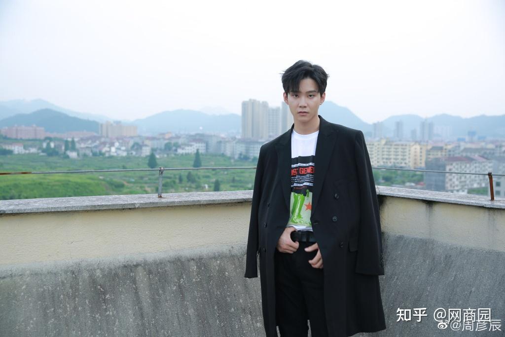 mrbio7人成团5人出名3人曾参加偶练2人成为当红古装小生