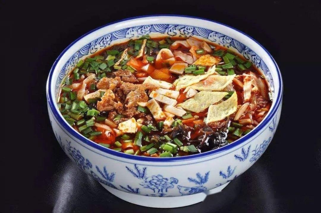 独家岐山臊子面来自甘肃庆阳它的先辈叫陇东臊子面来自中国迪拜