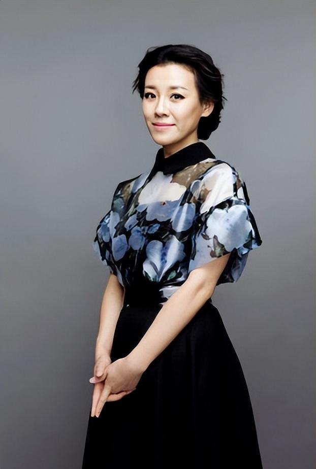 她想趁着年轻赶紧要个孩子,可惜两次怀孕都流产了,刘琳心里非常难过