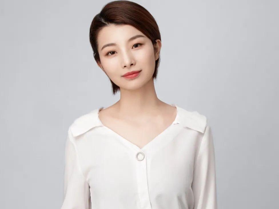 乔老师拥有多年丰富的情感咨询经验,擅长分析情感问题.