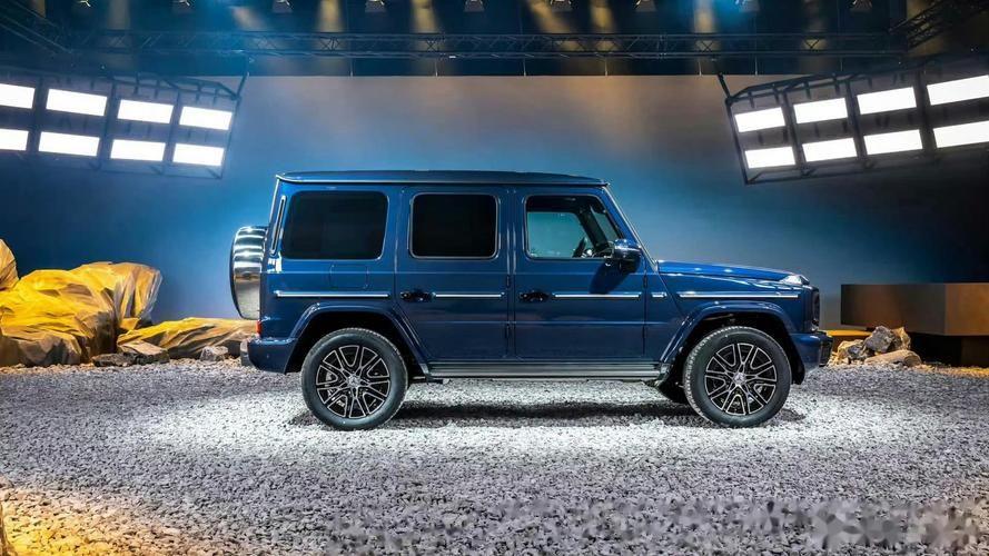 梅赛德斯-奔驰电动 g 级将于 4 月 24 日首发,定名 g580梅赛德斯-奔驰