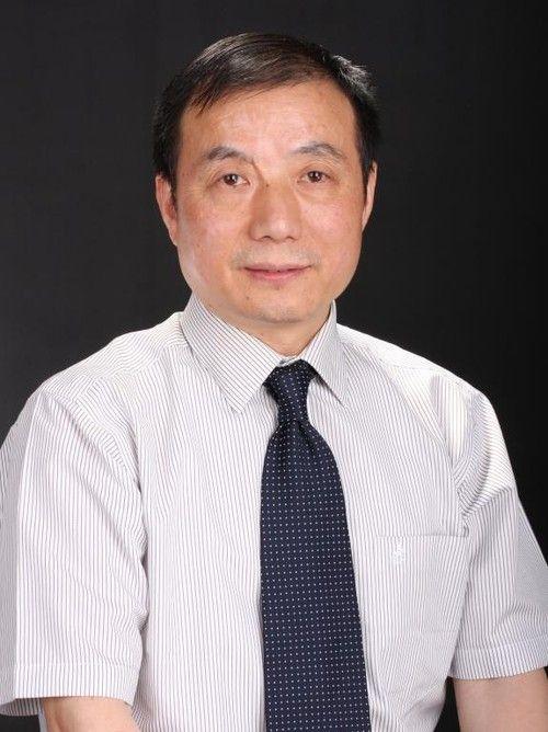 华中科技大学史玉升团队开始了"粉末材料快速成形技术与设备"的研发