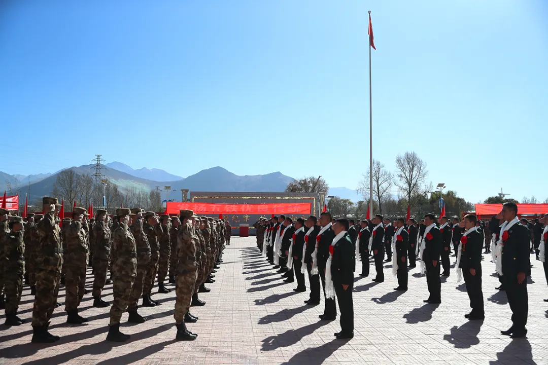 退伍季军营点滴化作最珍贵的一个军礼