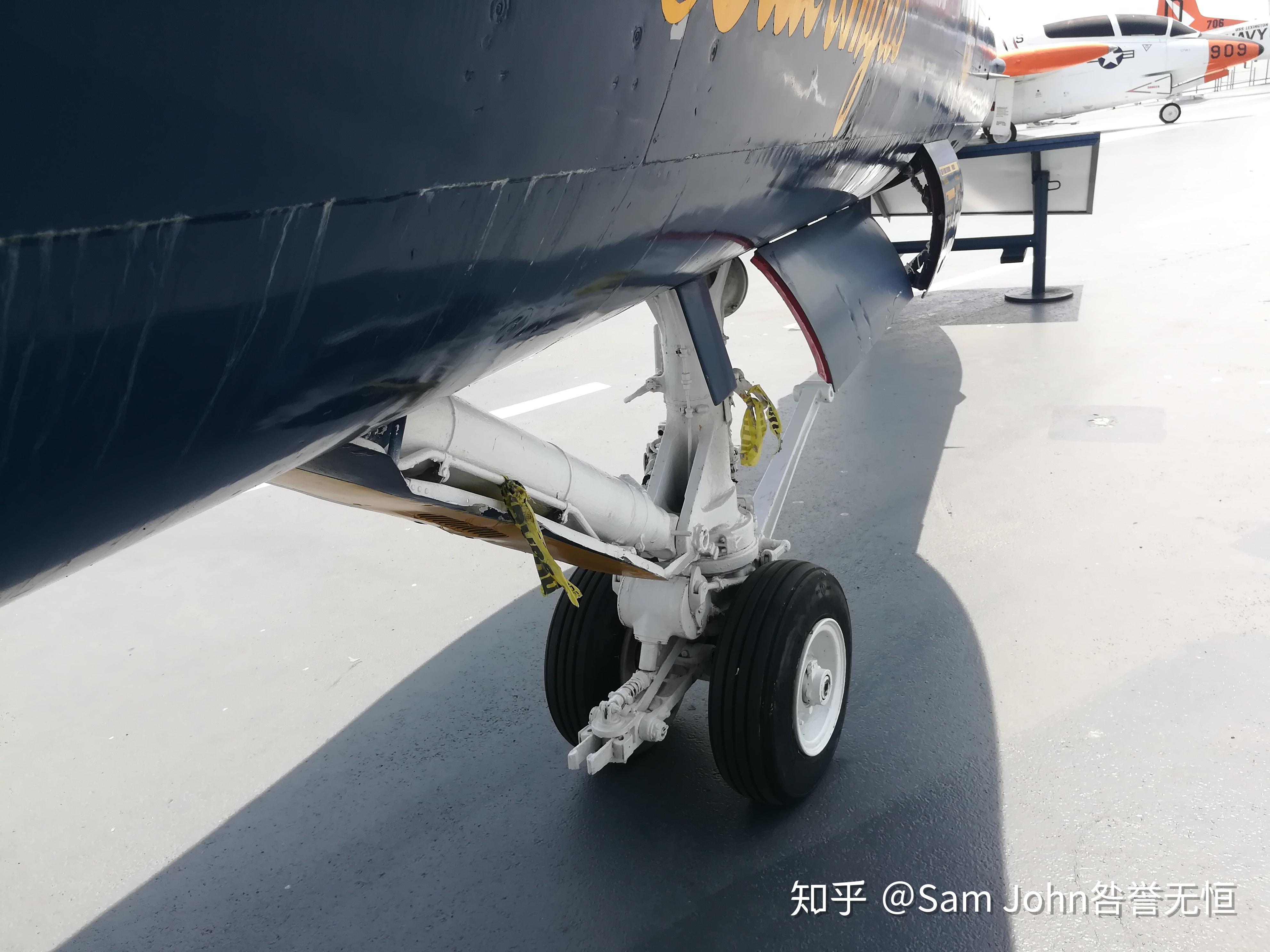 参观列克星敦(cv-16)航空母舰是什么感觉和体验?