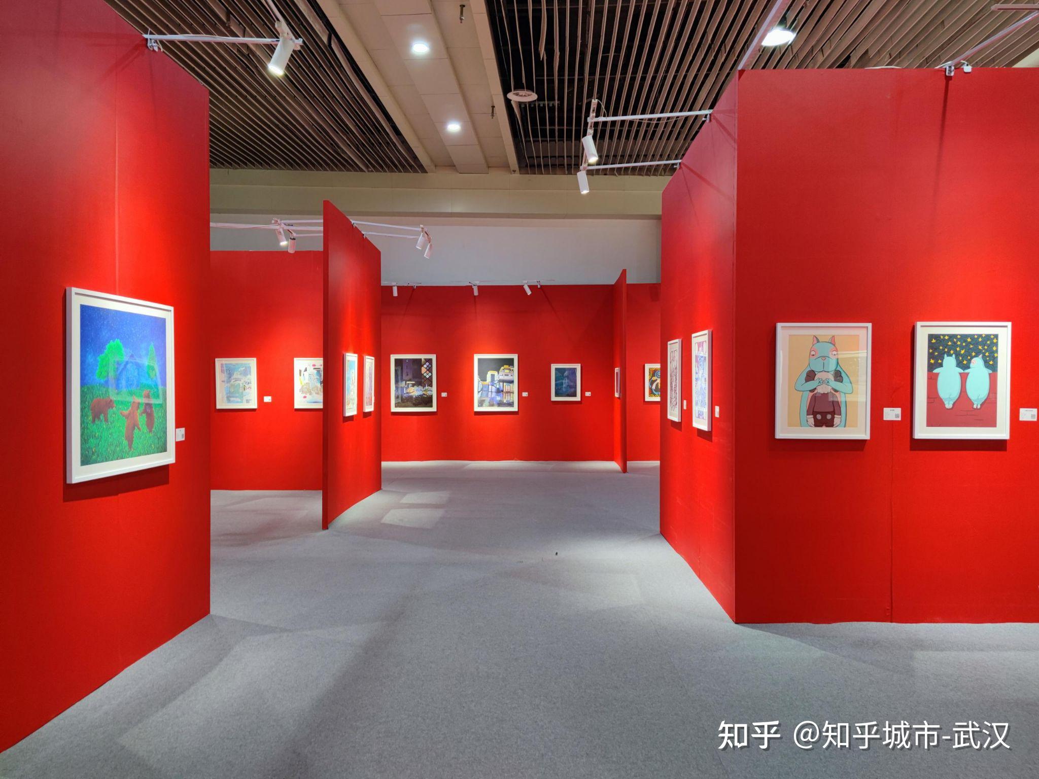 第二届大学生艺术博览会武汉顺利开幕