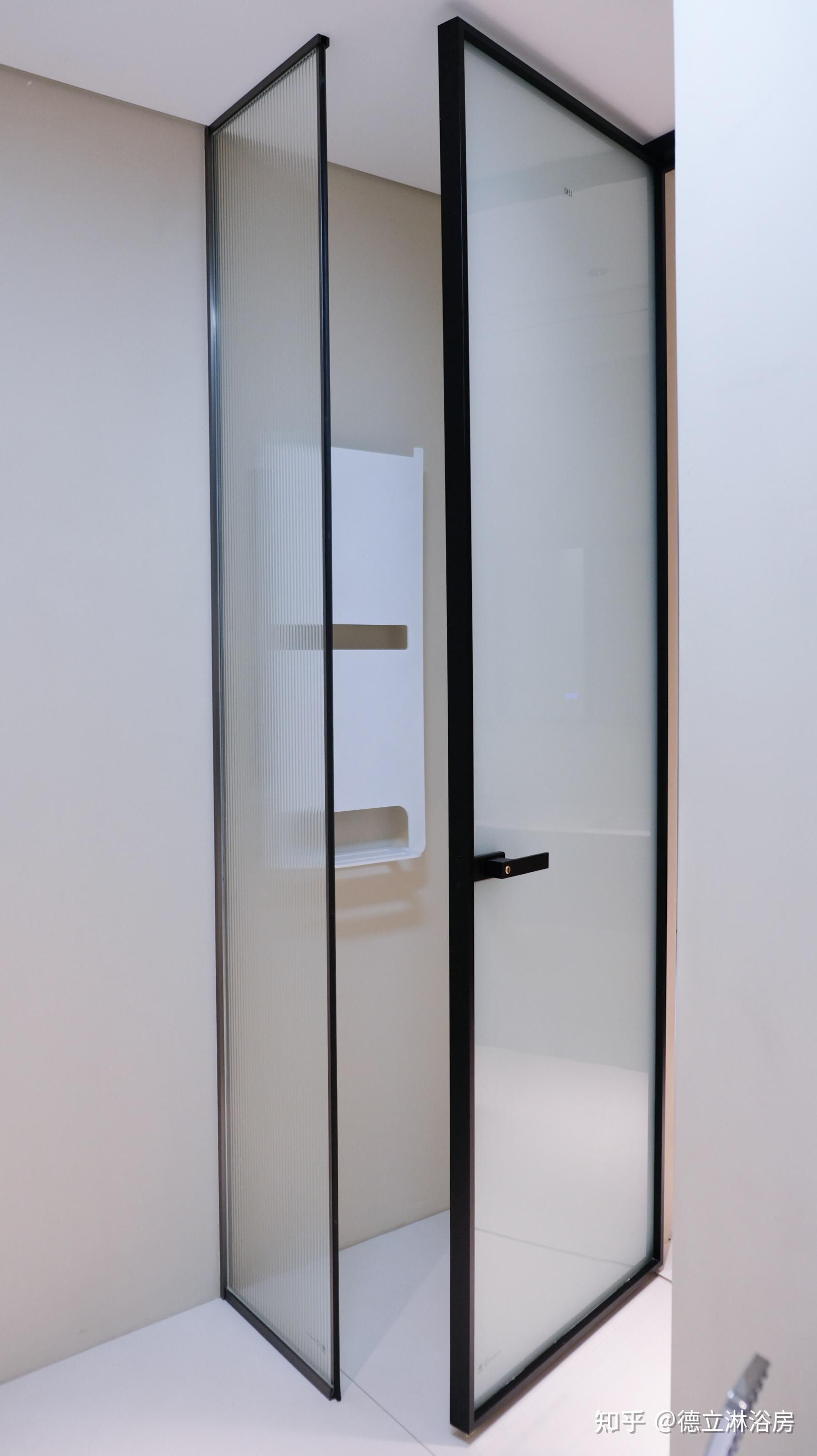 颜值高,更实用全玉砂玻璃景门朦胧柔美,自带美颜滤镜,提升浴室颜值