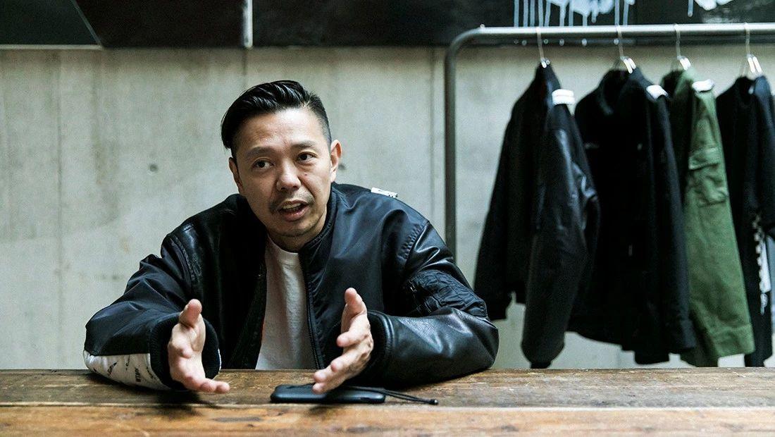 西山彻表示自己想在这次联名中加入更多自己的元素,泷泽伸介在以前也