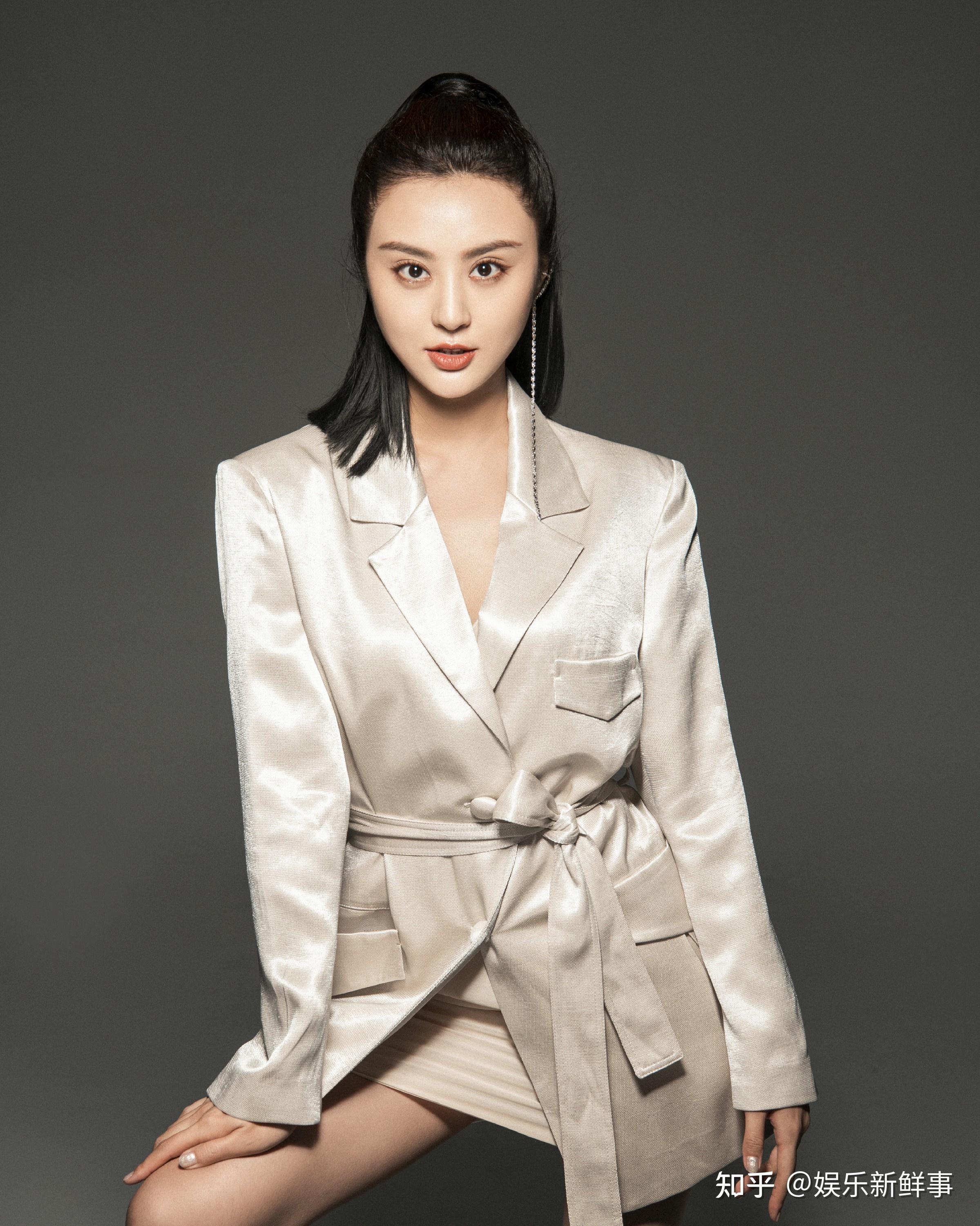 甘露首部网络电影《幽灵毒枭》收视破两千万 优秀!