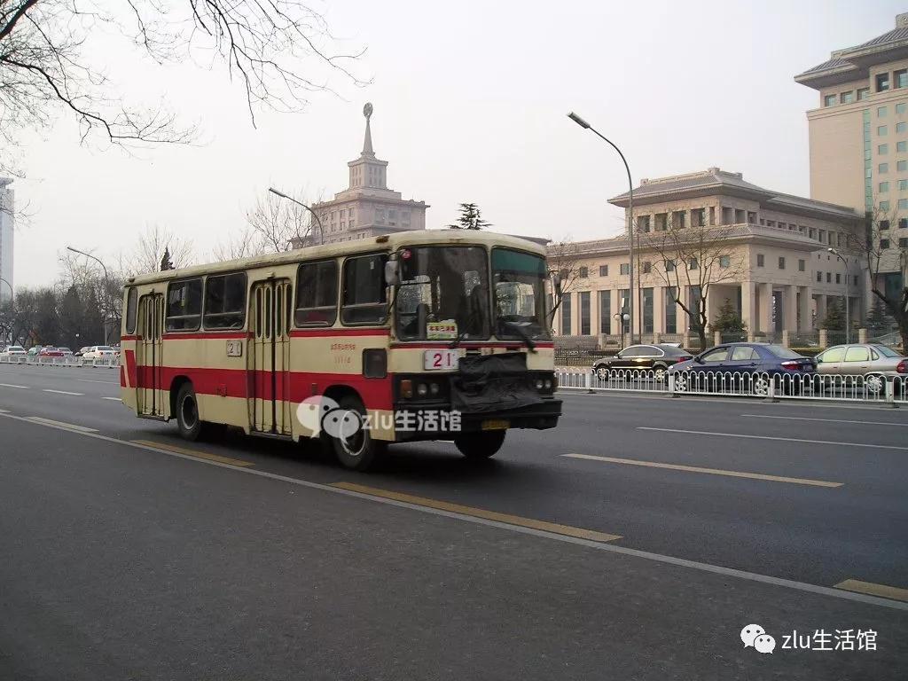 个性因路牌而生北京公交车的老铁牌记忆