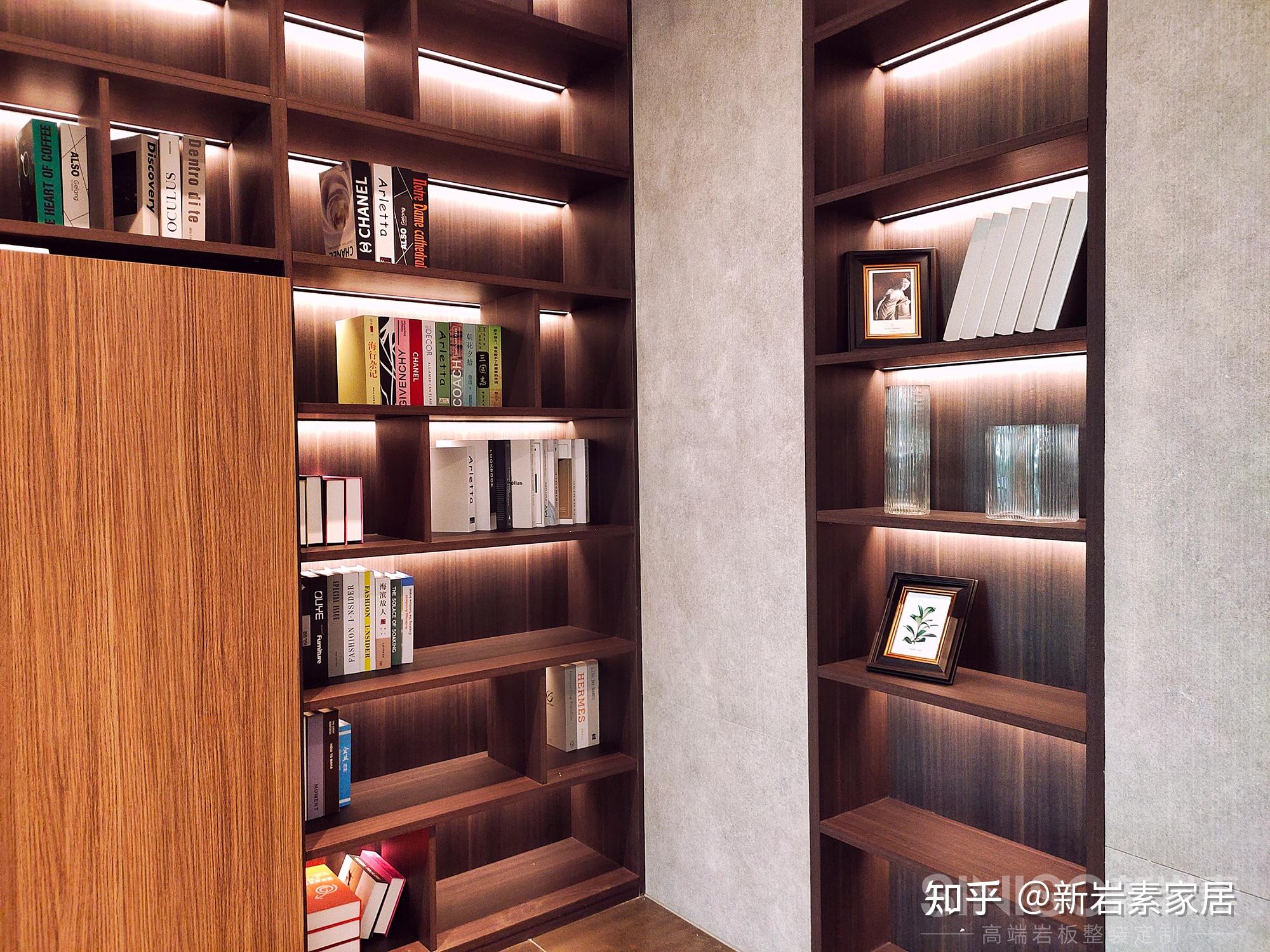 整面墙体书柜做背景墙,空间气质满分!