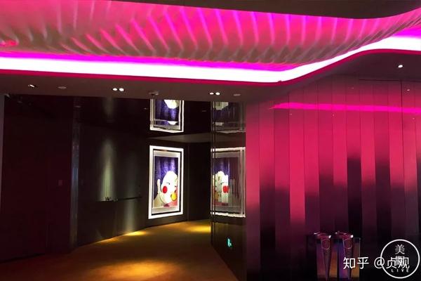 酒店,如果服务人员的气质还是陕西人的生冷蹭倔,终究会沦落为土味ktv