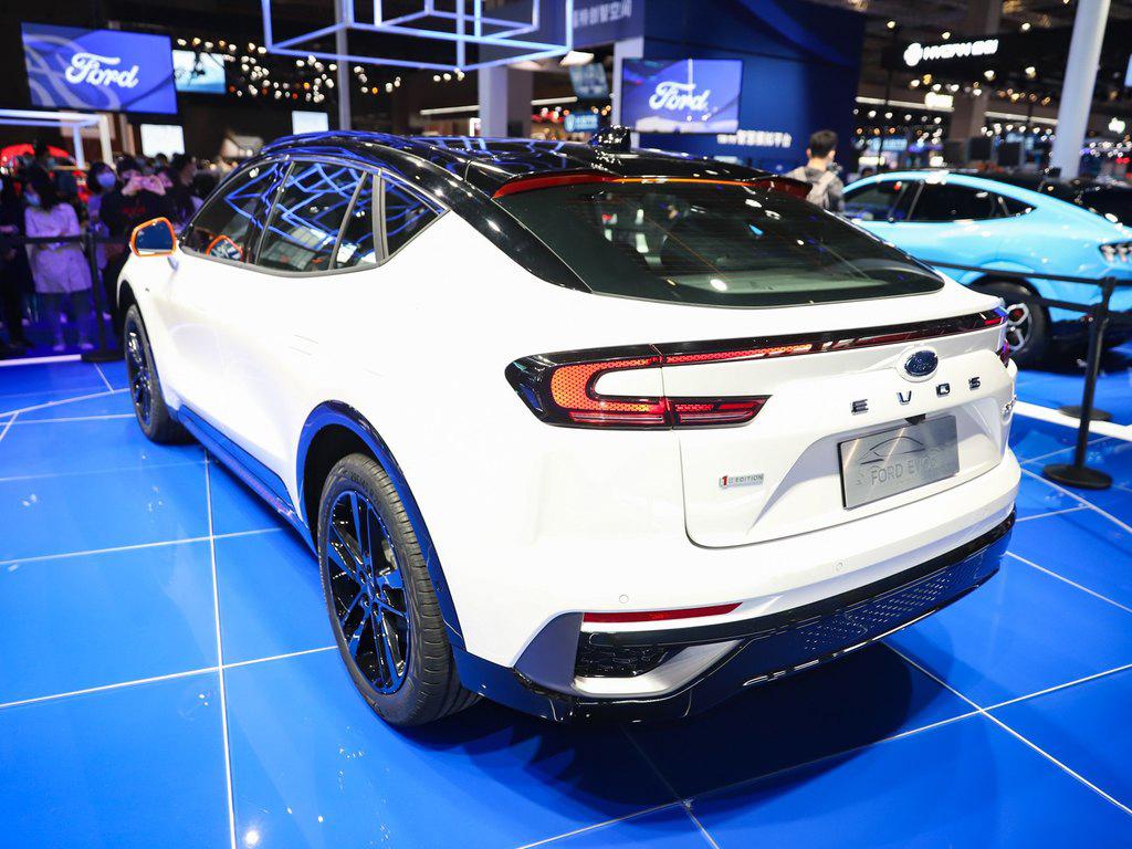 2021重庆车展长安福特evos首秀