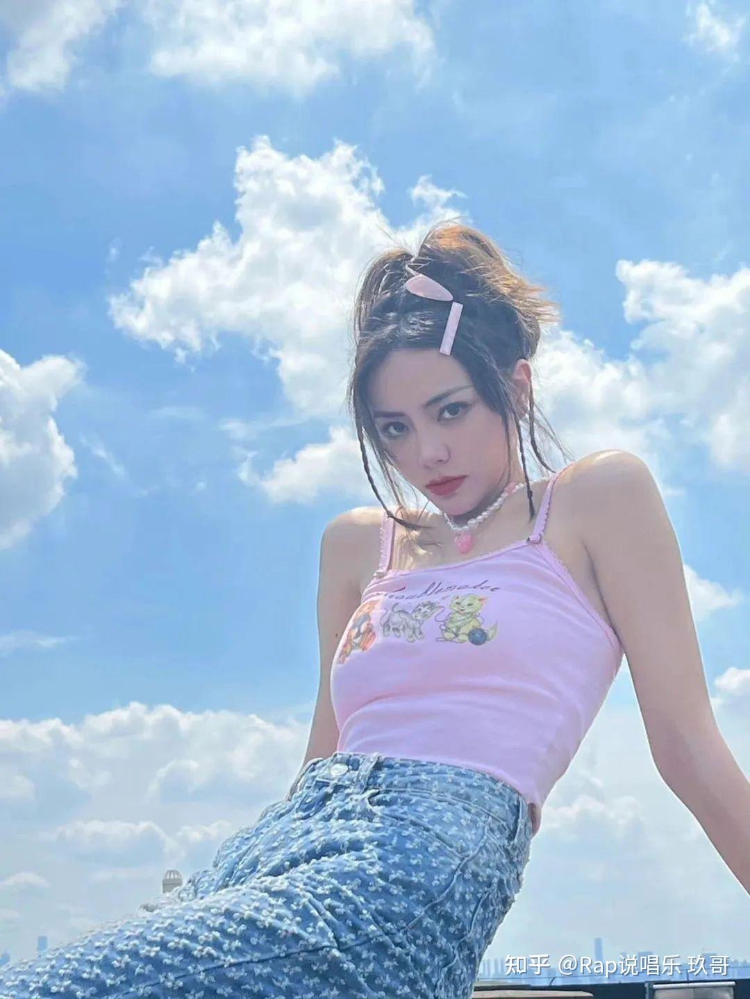 小白谢可寅打情骂俏vava竟拿下全场最高票