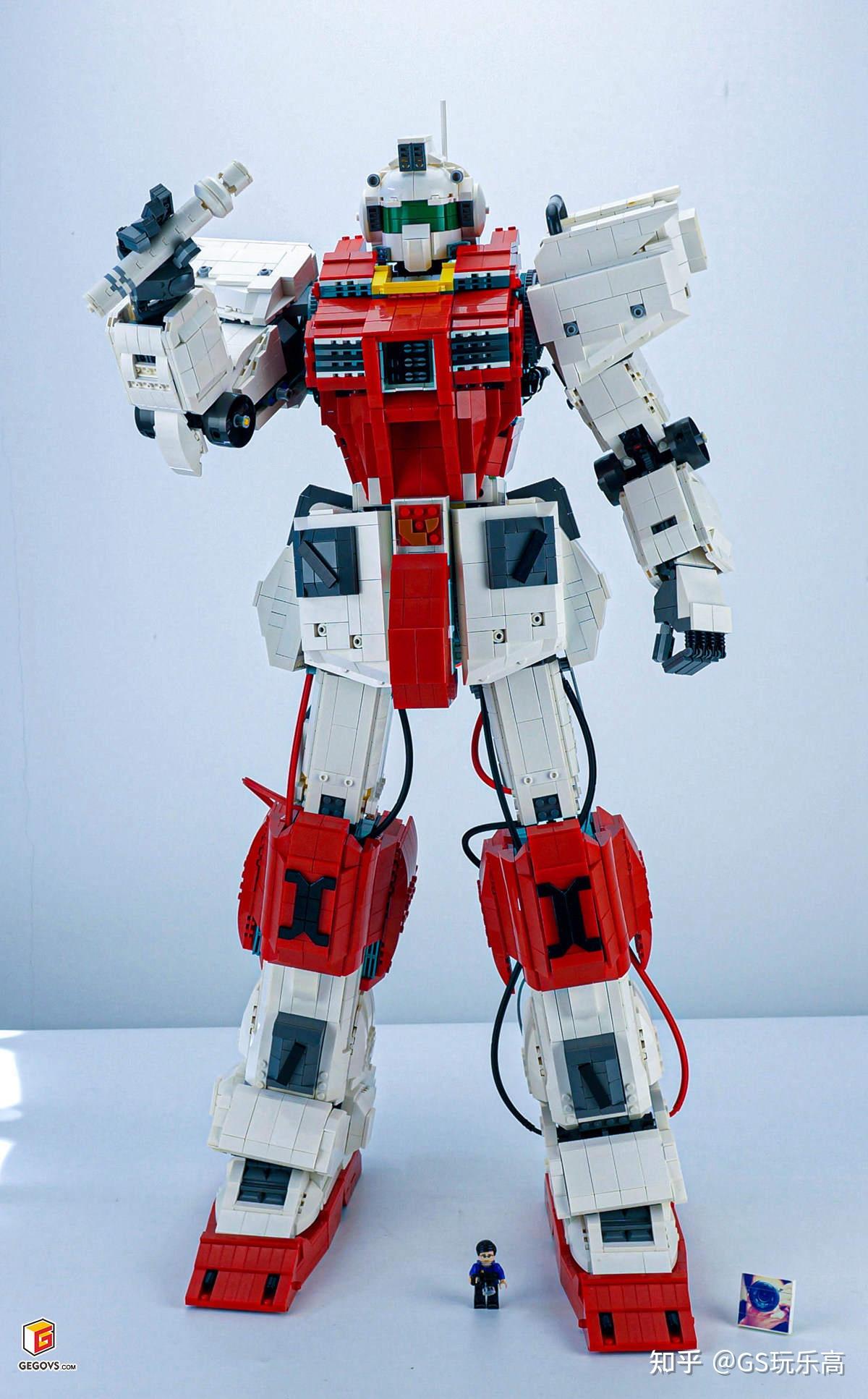 用乐高搭建高80cm的高达能站稳吗? - 知乎