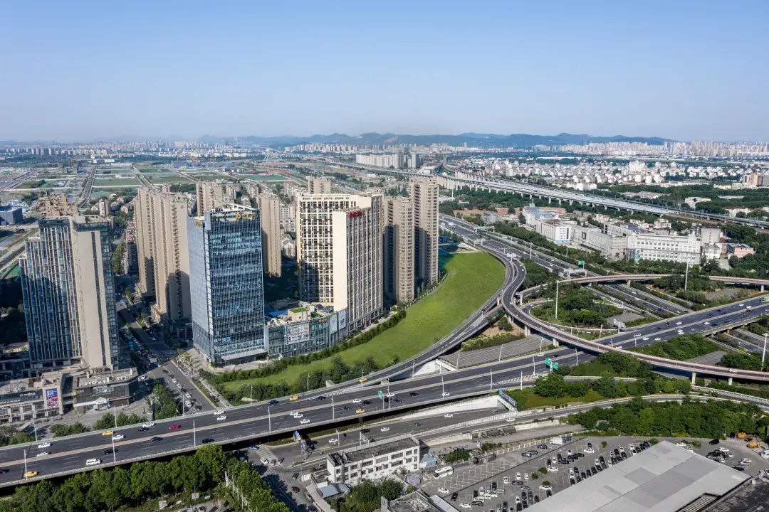 填补南部新城核心区商业空白