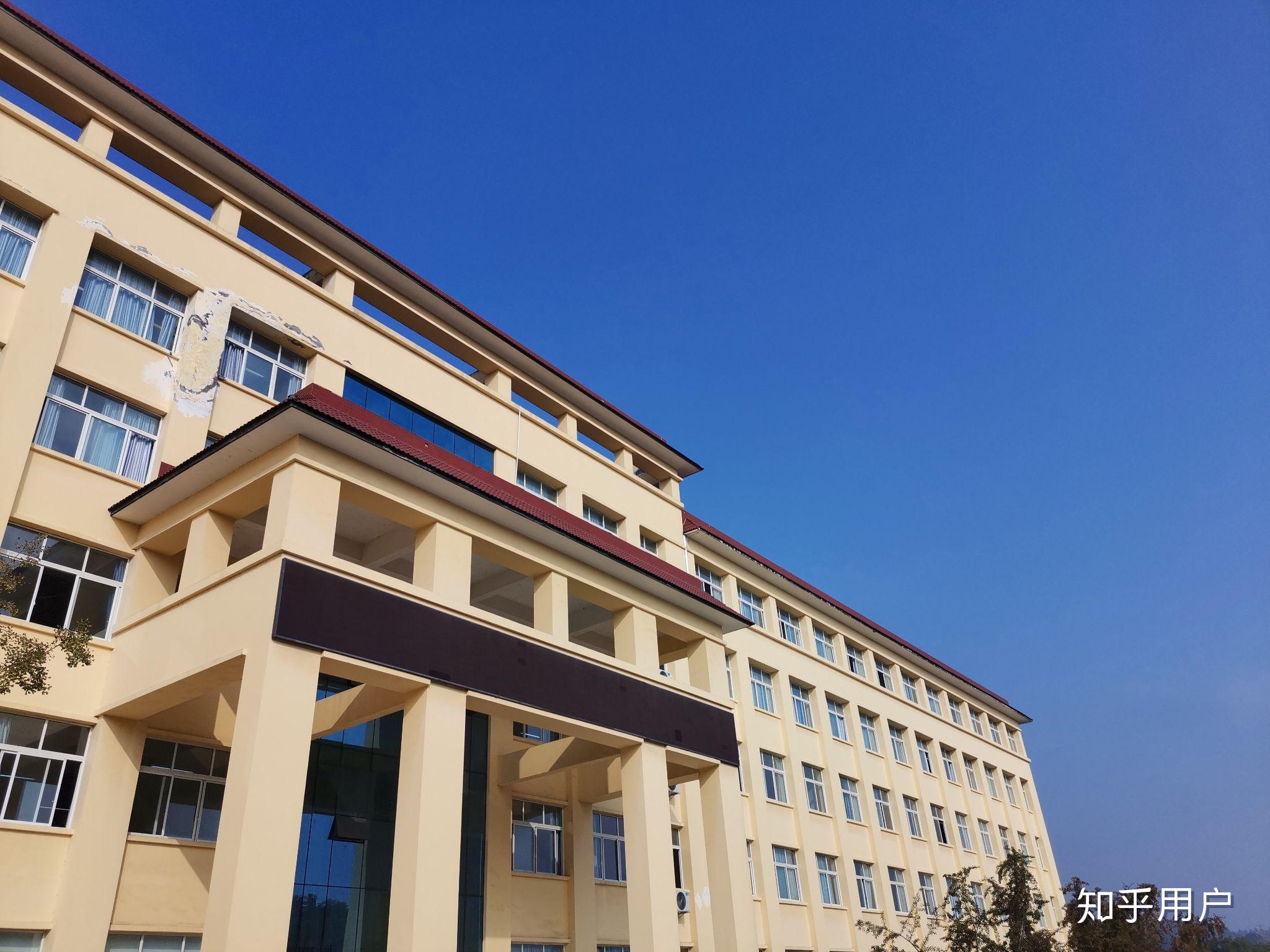 在成都理工大学工程技术学院就读是什么体验? - 知乎