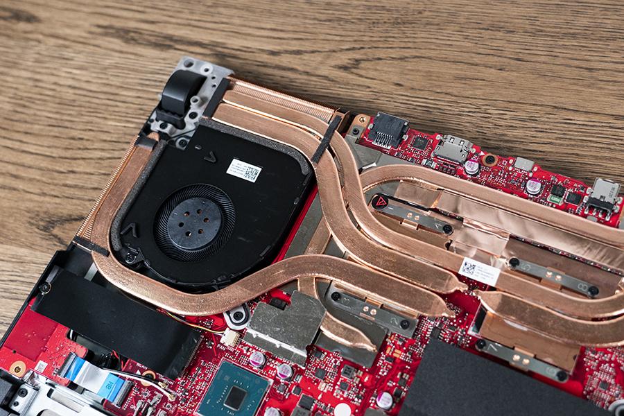 240hz刷新率带来全新视觉体验,rog枪神3 电竞游戏本评测