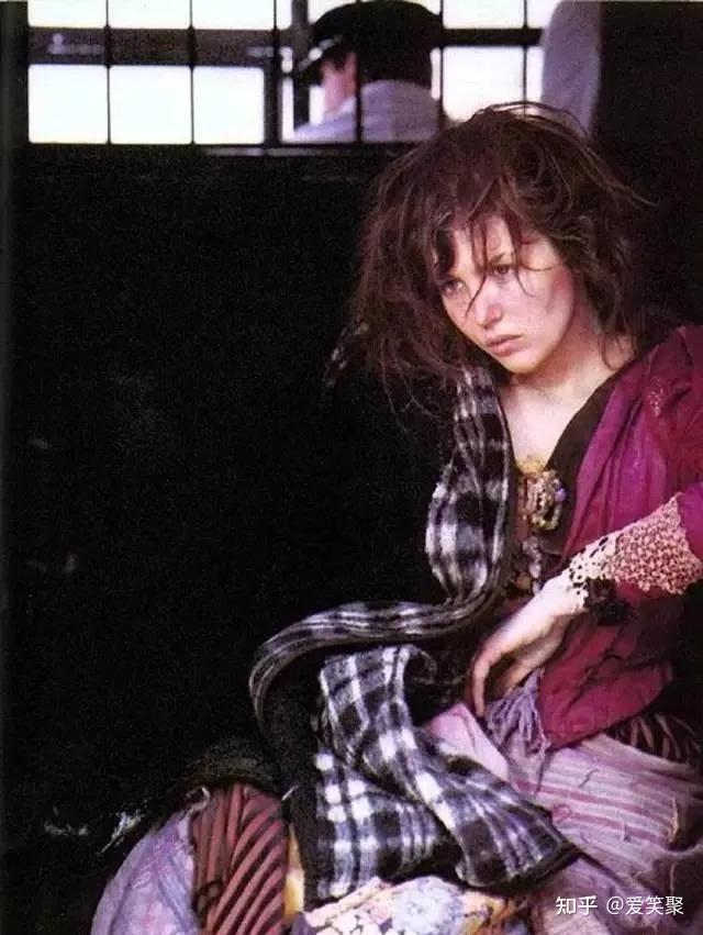 伊莎贝尔阿佳妮电影合集她绝对是全世界最美的女神经病