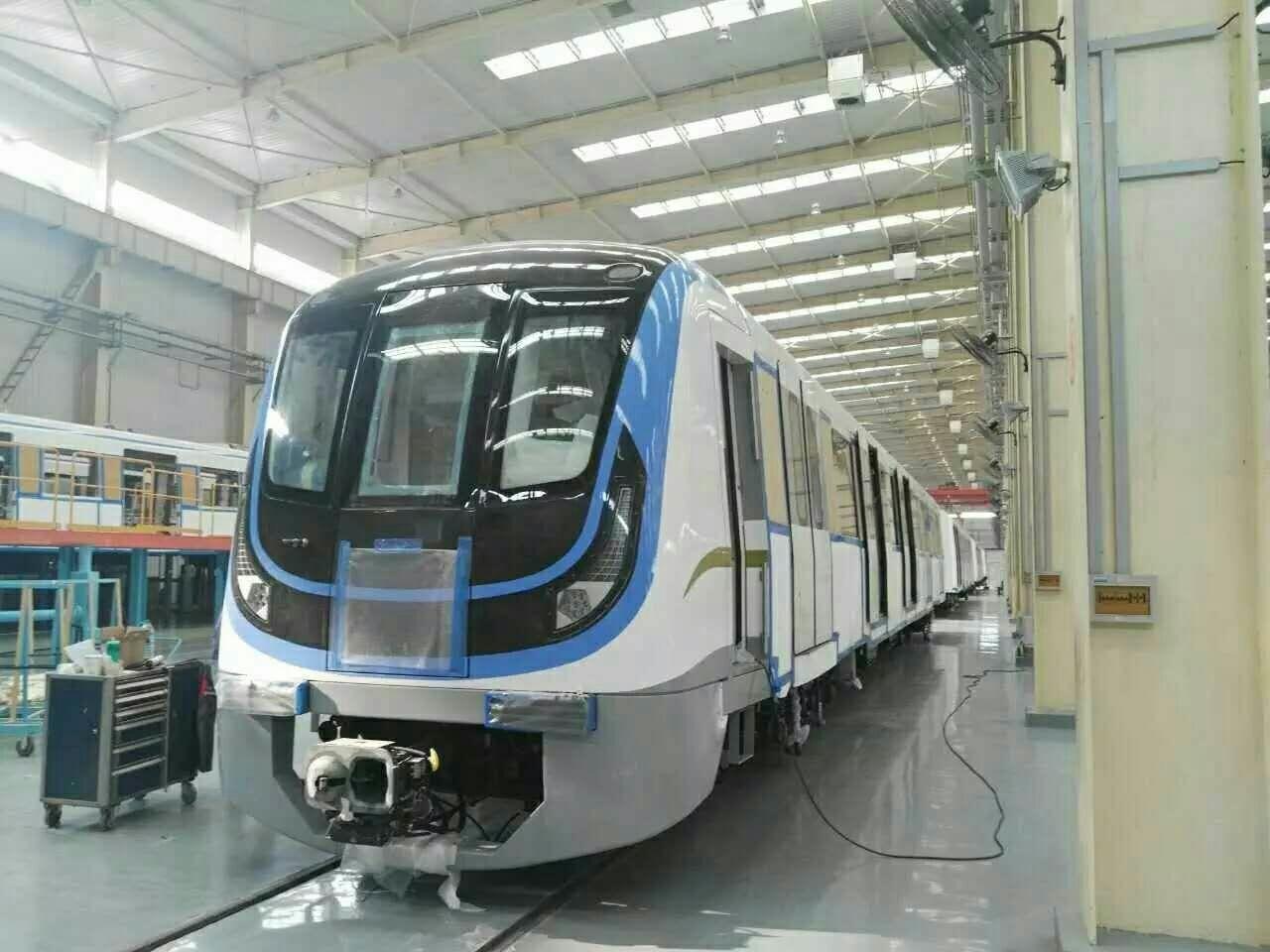 被抄袭的广州地铁13号线列车