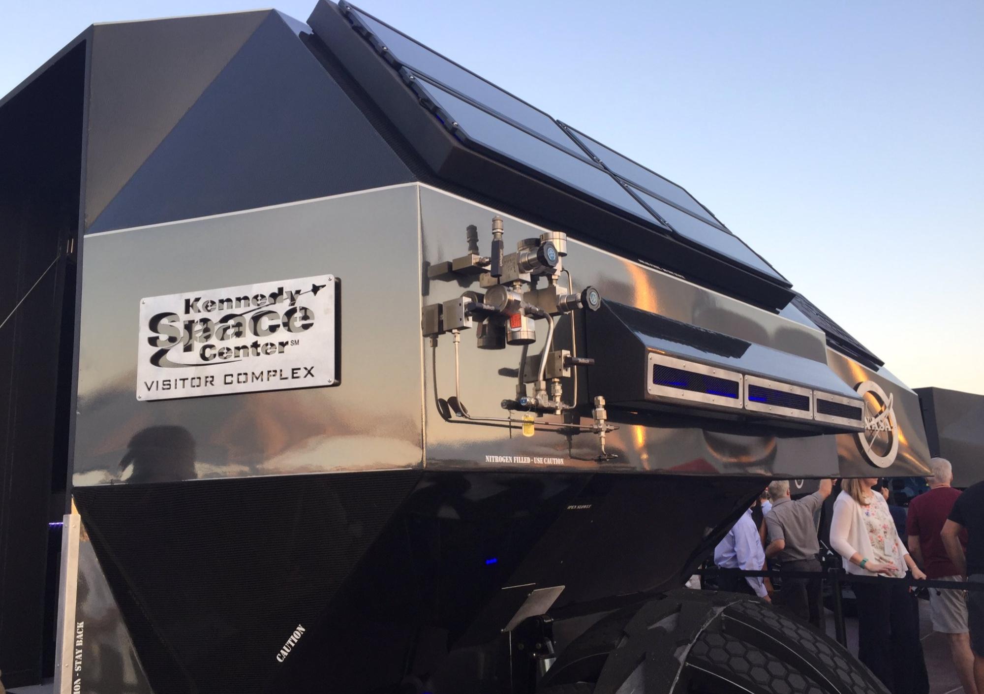 nasa真拉风火星车就像蝙蝠侠战车